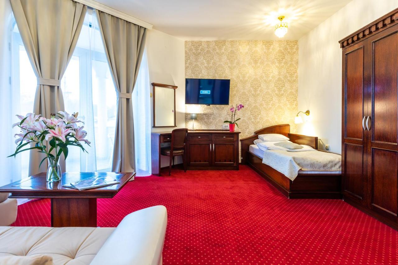 Garni Hotel Royal Crown Subotica Eksteriør billede