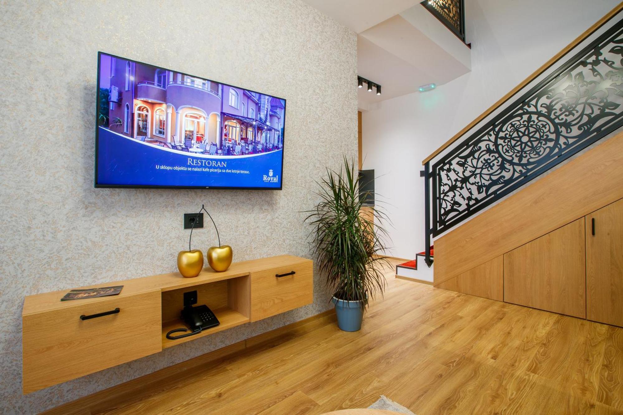 Garni Hotel Royal Crown Subotica Eksteriør billede